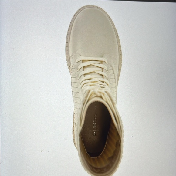 BCBGENERATION Women’s Tassie Fashion Boot SZ 6M NWOT - Picture 8 of 16